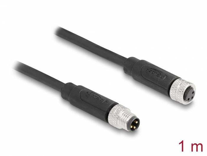 Crni produžni kabel duljine 1 metar sa utičnicama na oba kraja, pogodan za industrijske primjene.
