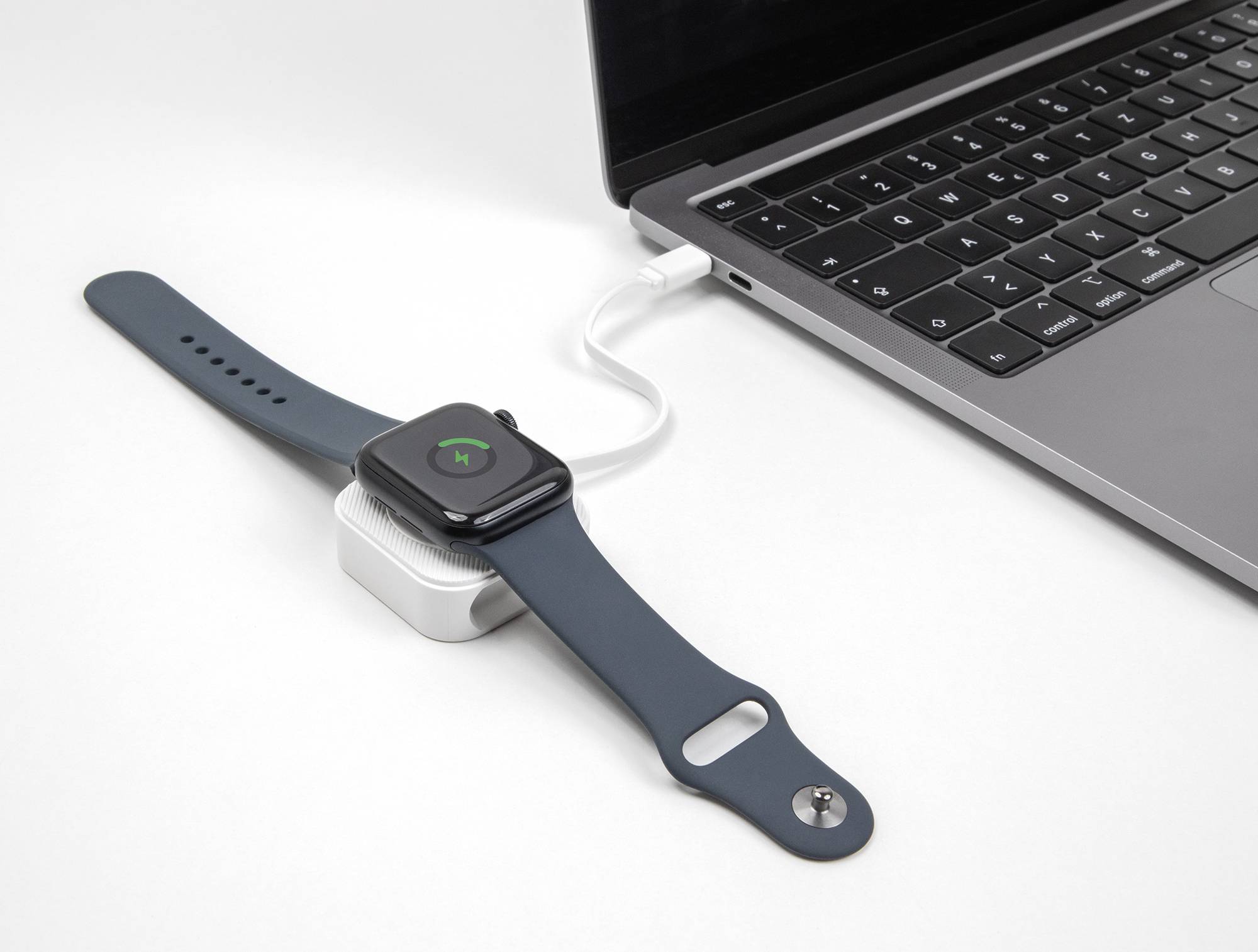 Delock 83023 USB punjač 2.5 W USB-C® Qi Wireless Charging bijela utičnica bežični punjač-3
