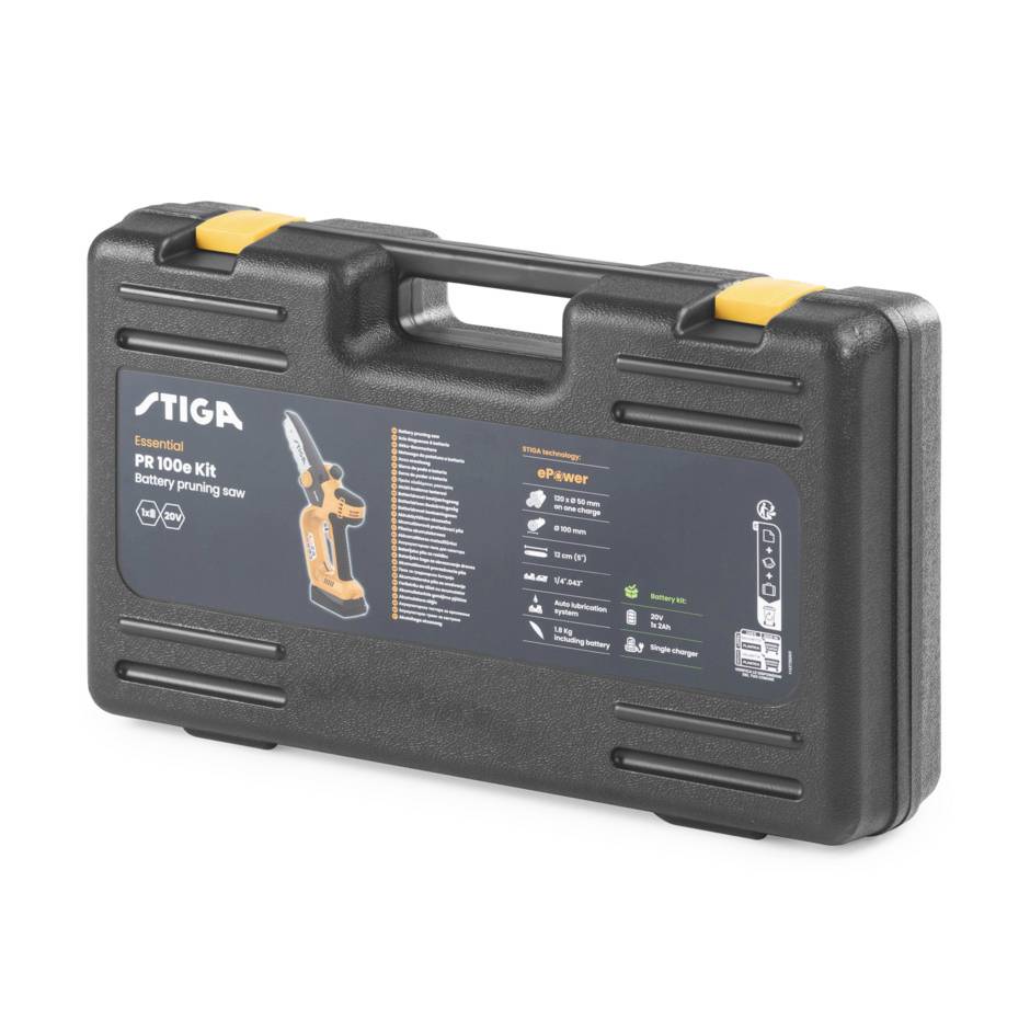 Crni kofer s natpisom 'STIGA Essential PR 100e Kit'. Sadrži informacije o proizvodu, poput kapaciteta baterije i funkcija.