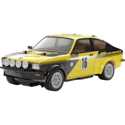 Model igračke žutog rally automobila s crnim prugama i brojem '16' na vratima.