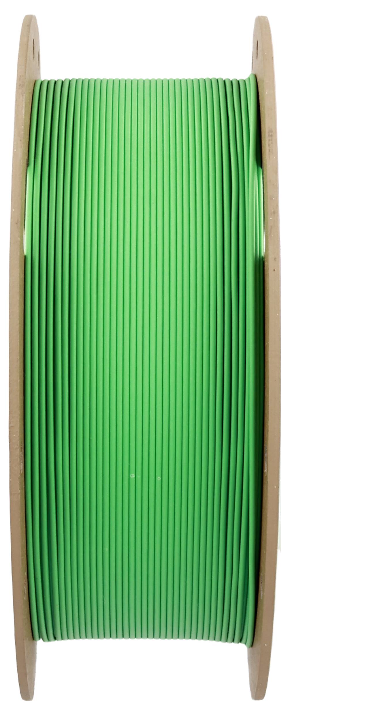 Zelena kabelska kolut s drvenim špulama, postavljena okomito.