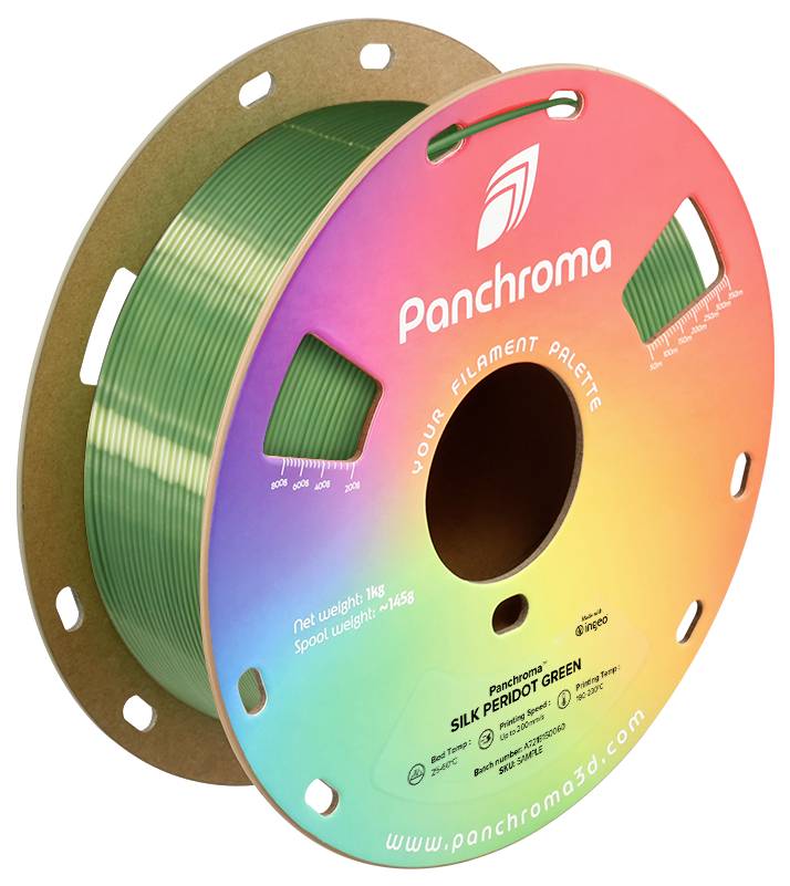 Kolut sa zelenim 3D printer filamentom od Panchrome. Boja se naziva 'Silk Peridot Green'.