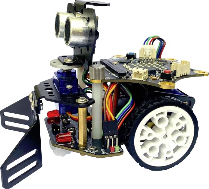 Mali, pokretni robot s dvije kotača i brojnim šarenim kabelima, opremljen senzorima i elektroničkom upravljačkom pločicom.