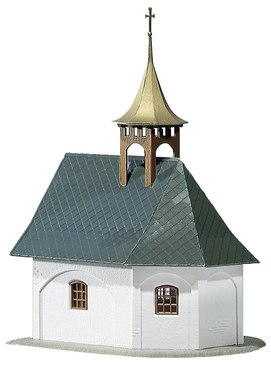 Mala crkva sa zelenim krovom i zlatnim crkvenim tornjem, dva prozora i drvenim križem na tornju.