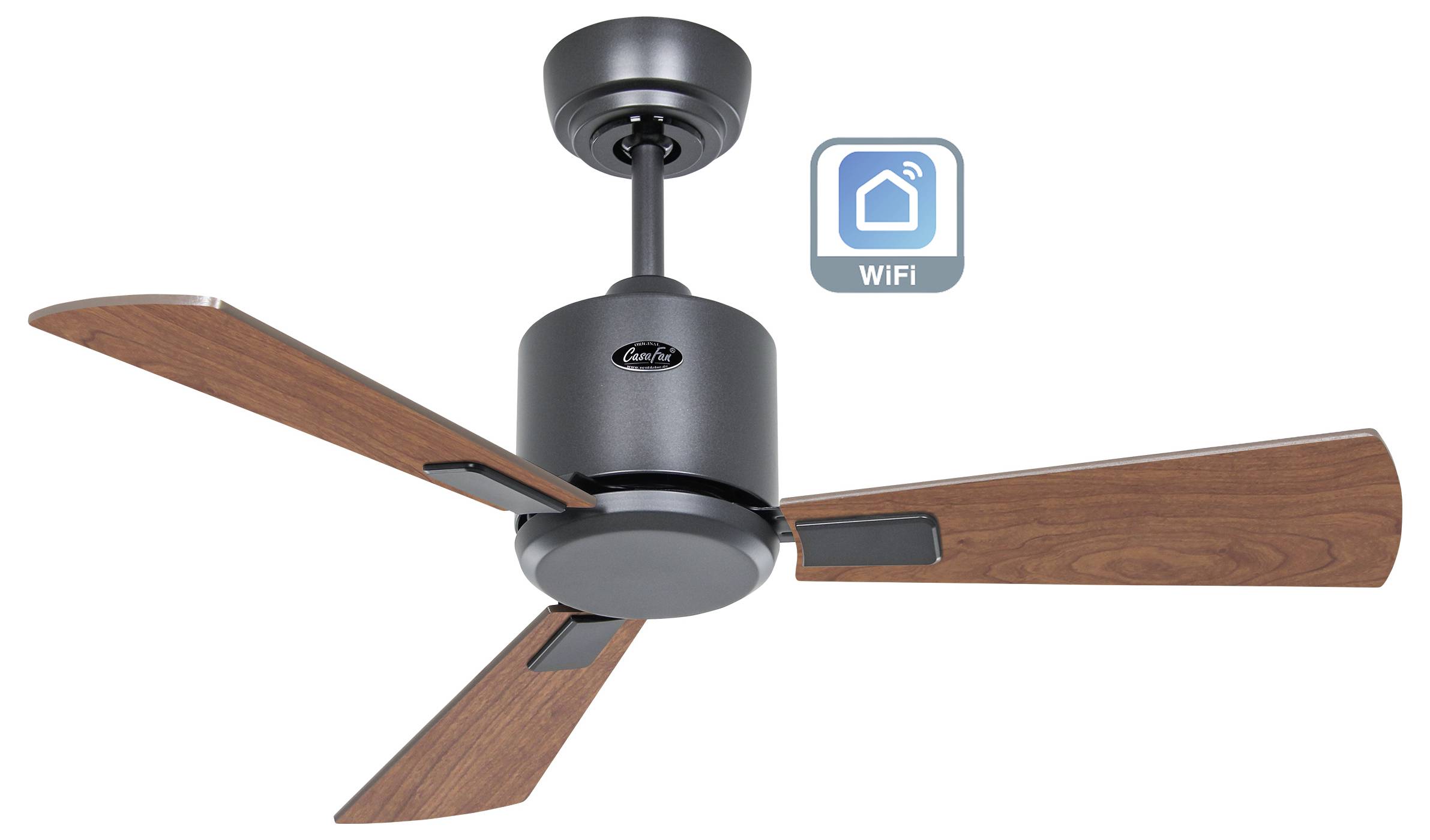 Stropni ventilator s drvenim lopaticama i crnim motorom, uključuje WiFi funkciju upravljanja.