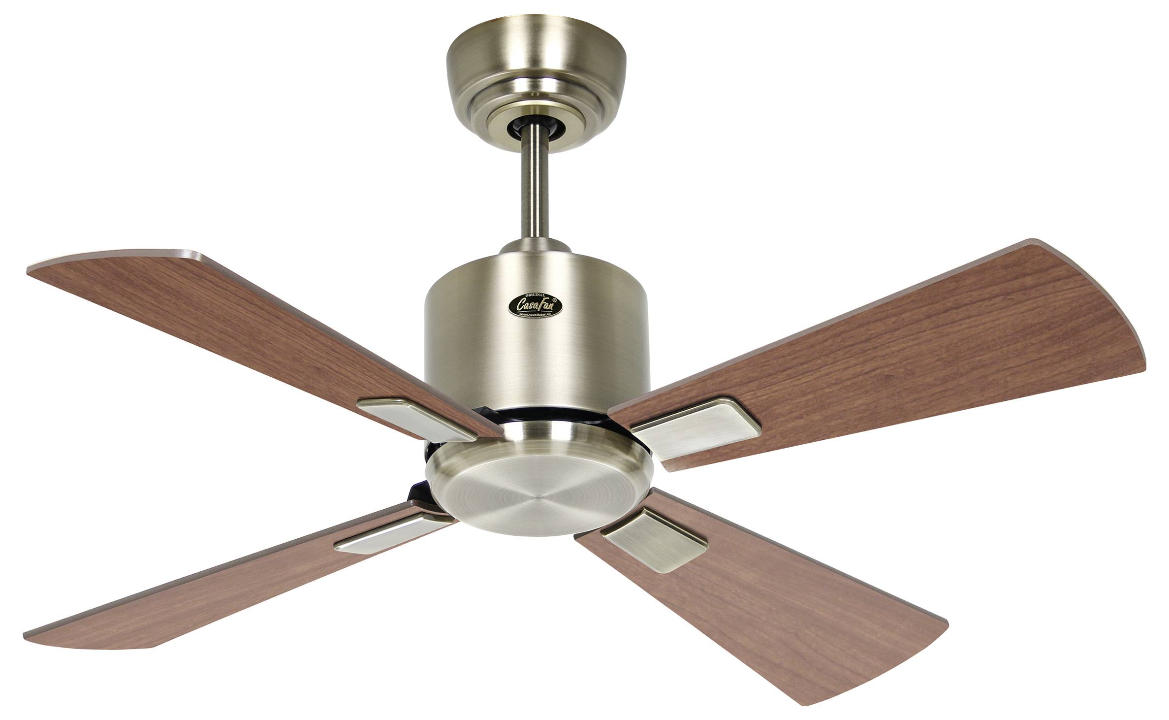 Moderan stropni ventilator s četiri drvene lopatice i metalnim završetkom.