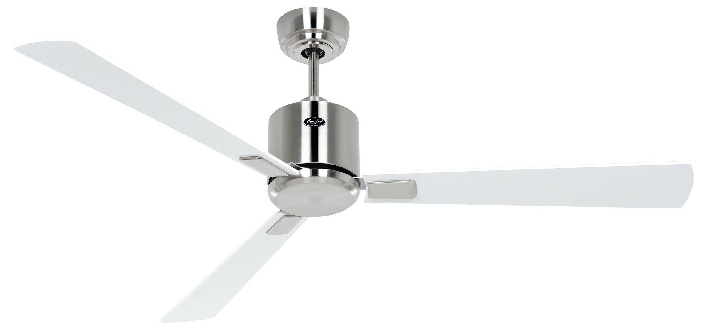 Moderni stropni ventilator s elegantnim metalnim završetkom i tri lopatice.