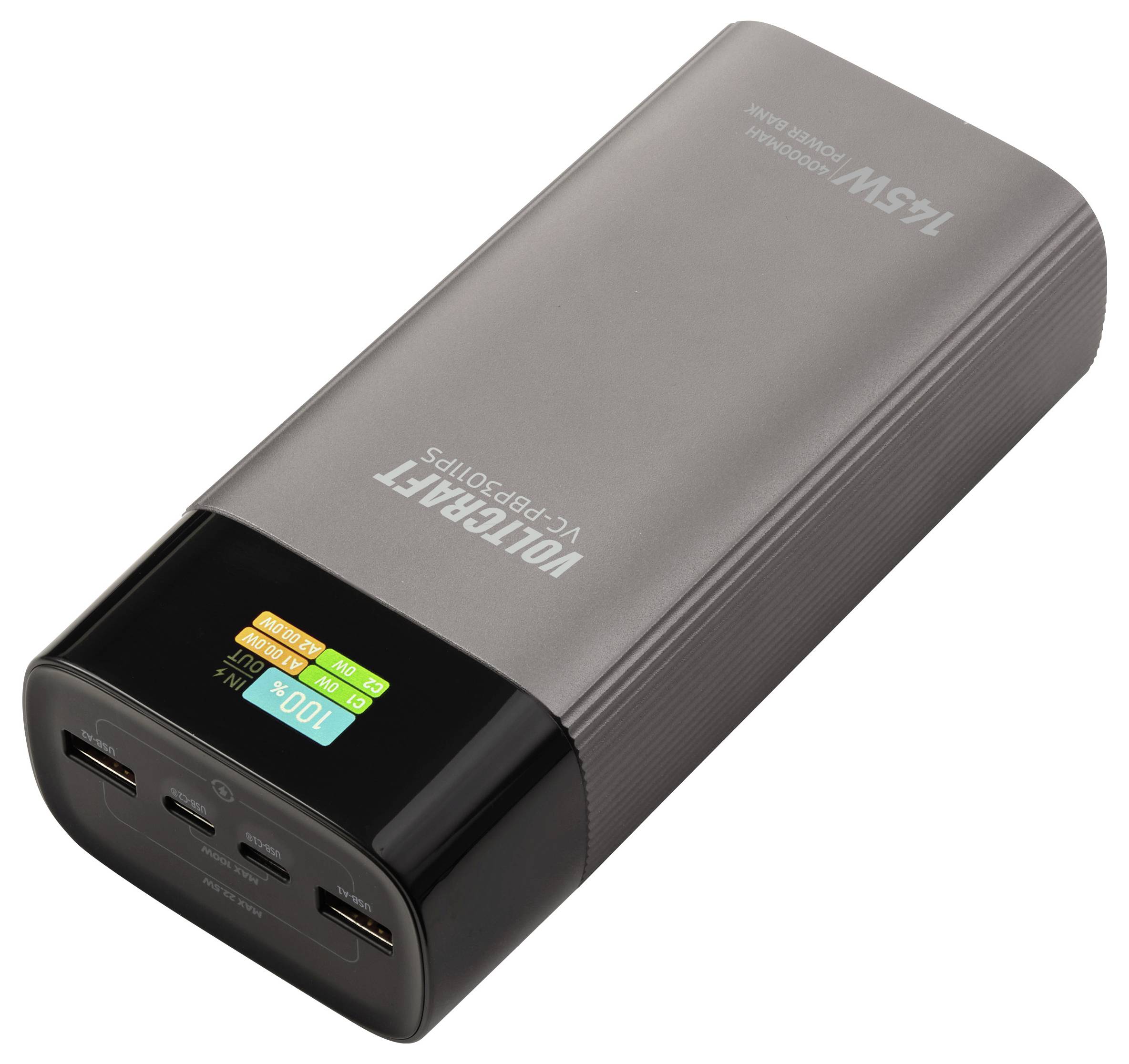 Prijenosni powerbank s više priključaka za punjenje, uključujući USB-C i USB-A, i LED zaslonom koji prikazuje razinu napunjenosti od '100%'.