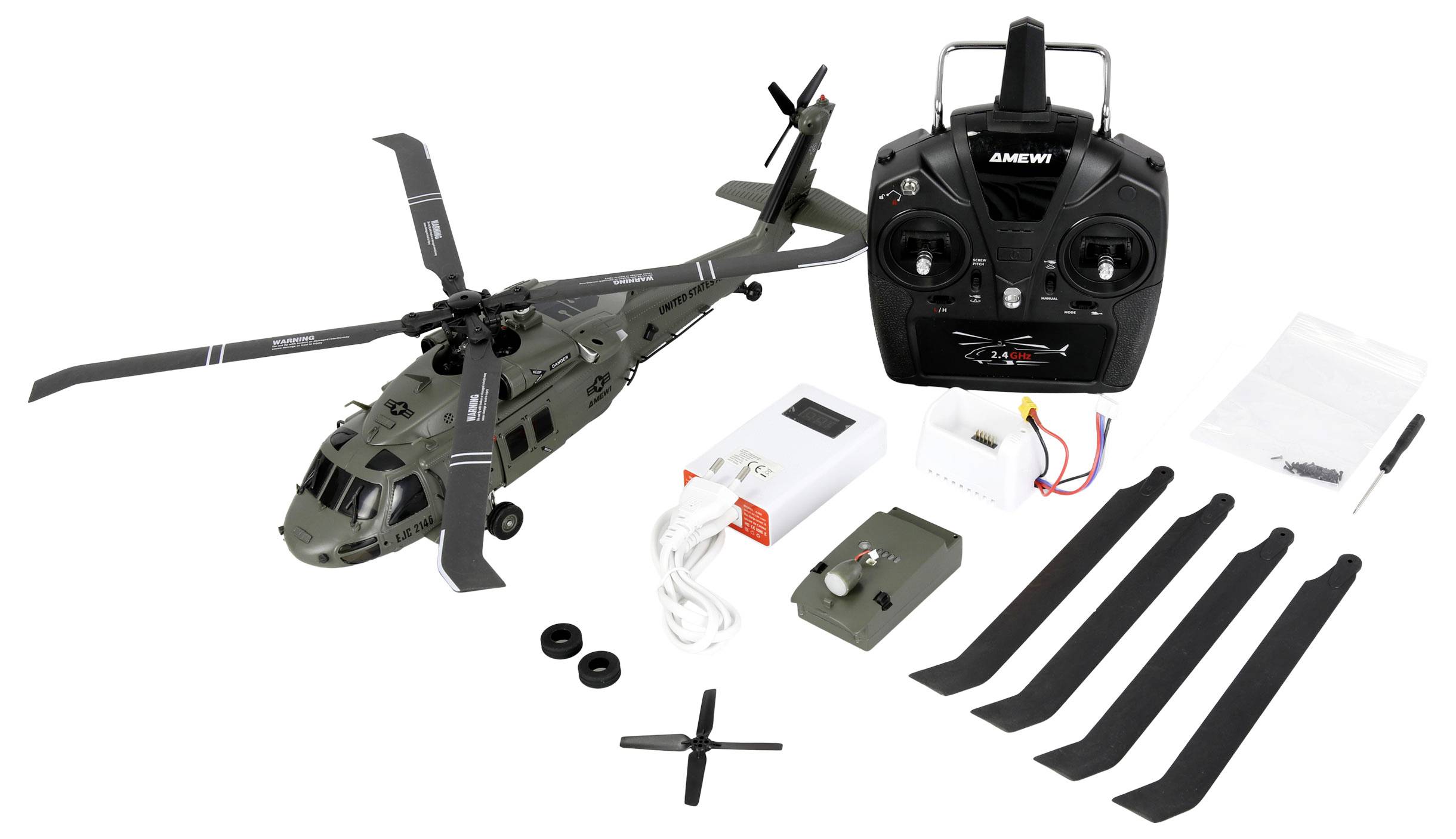 Daljinski upravljani helikopterski komplet s glavnim rotorskim krilima, repnim rotorom, baterijom, punjačem i upravljačkim predajnikom prikazan na bijeloj pozadini.