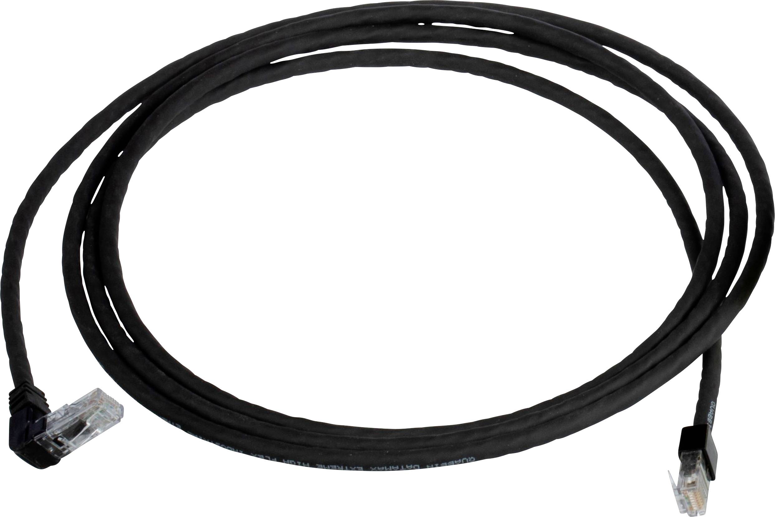 Crni Ethernet kabel s priključcima na oba kraja, savijen u kružni oblik, koristi se za povezivanje uređaja na mrežu.