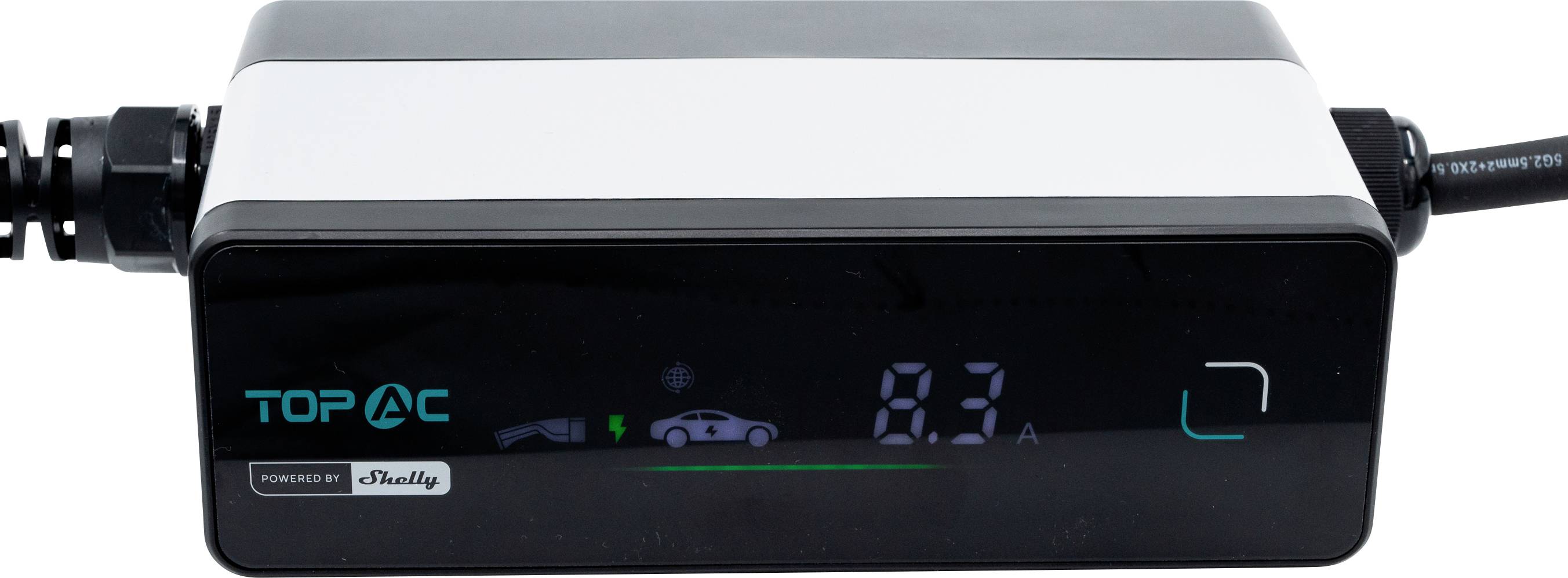 'TOP AC' crni i bijeli elektronički uređaj s digitalnim zaslonom koji prikazuje '8.3'. Vidljivi su mogući indikatori za napajanje i povezivost.