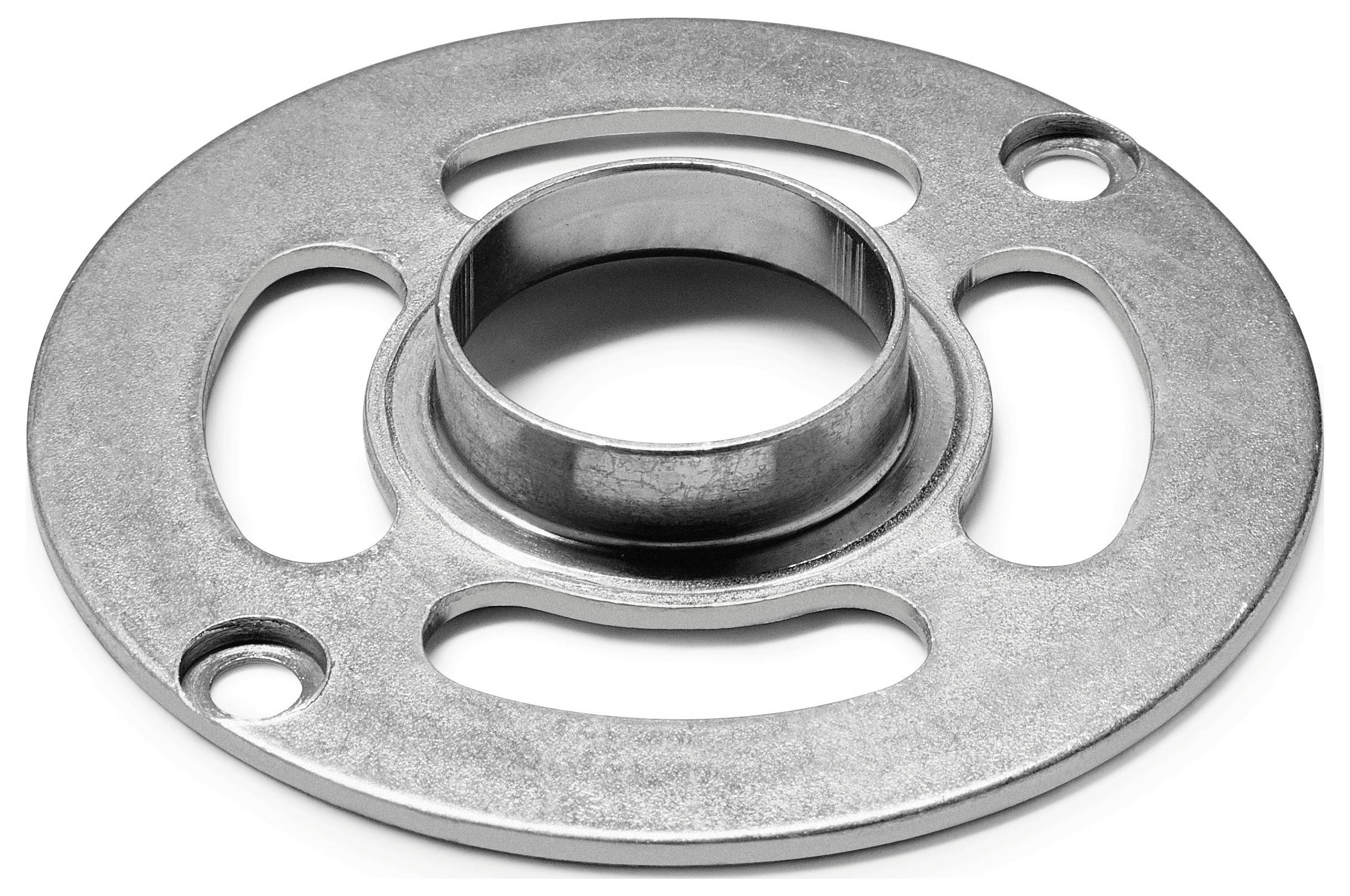 Okrugla metalna prirubnica s četiri ovalna izreza i centralnim podignутим dijelom, korištena za mehaničke veze ili potporu.