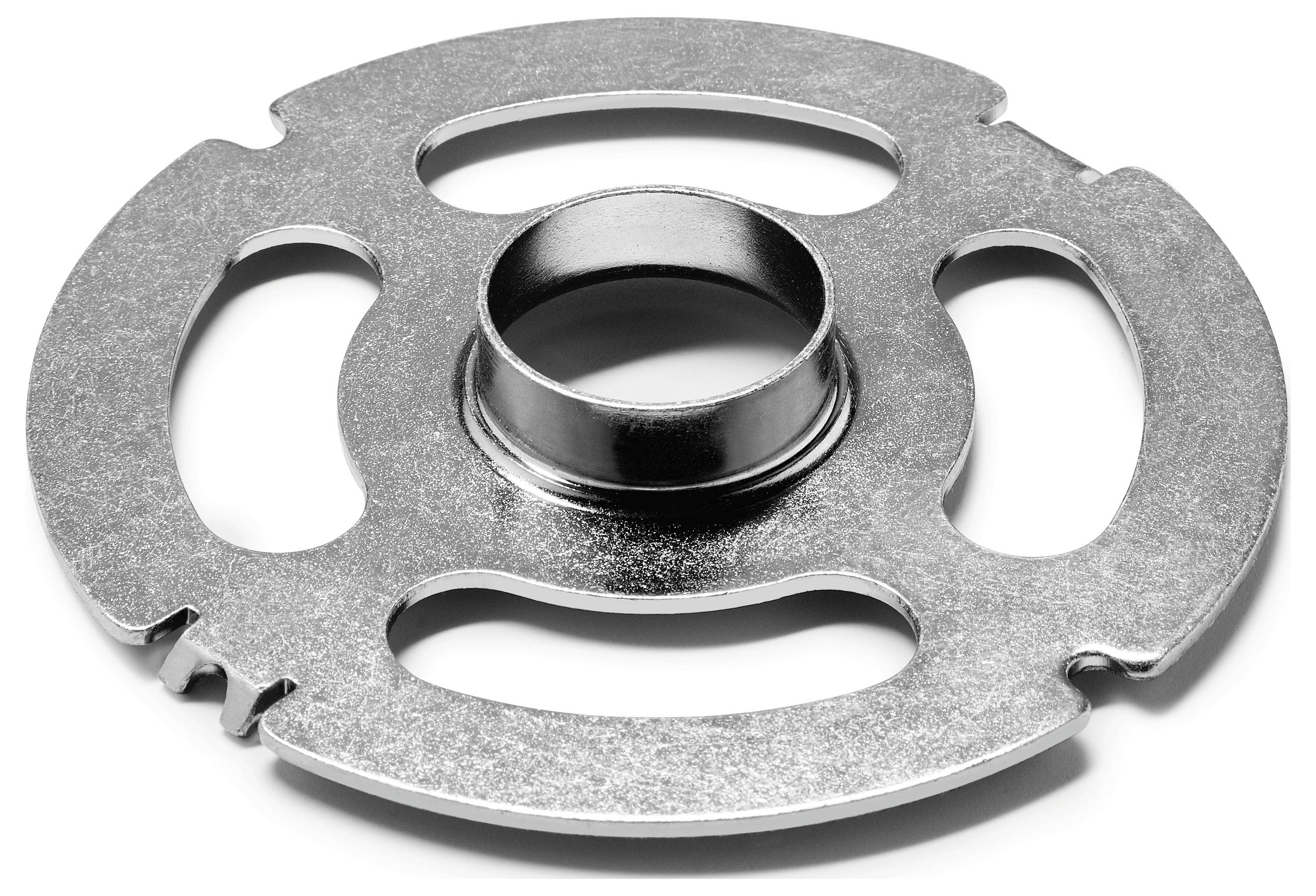 Okrugli, metalni zupanik sa središnjom rupom i nekoliko izrezanih dijelova, korišten kao mehanička komponenta.