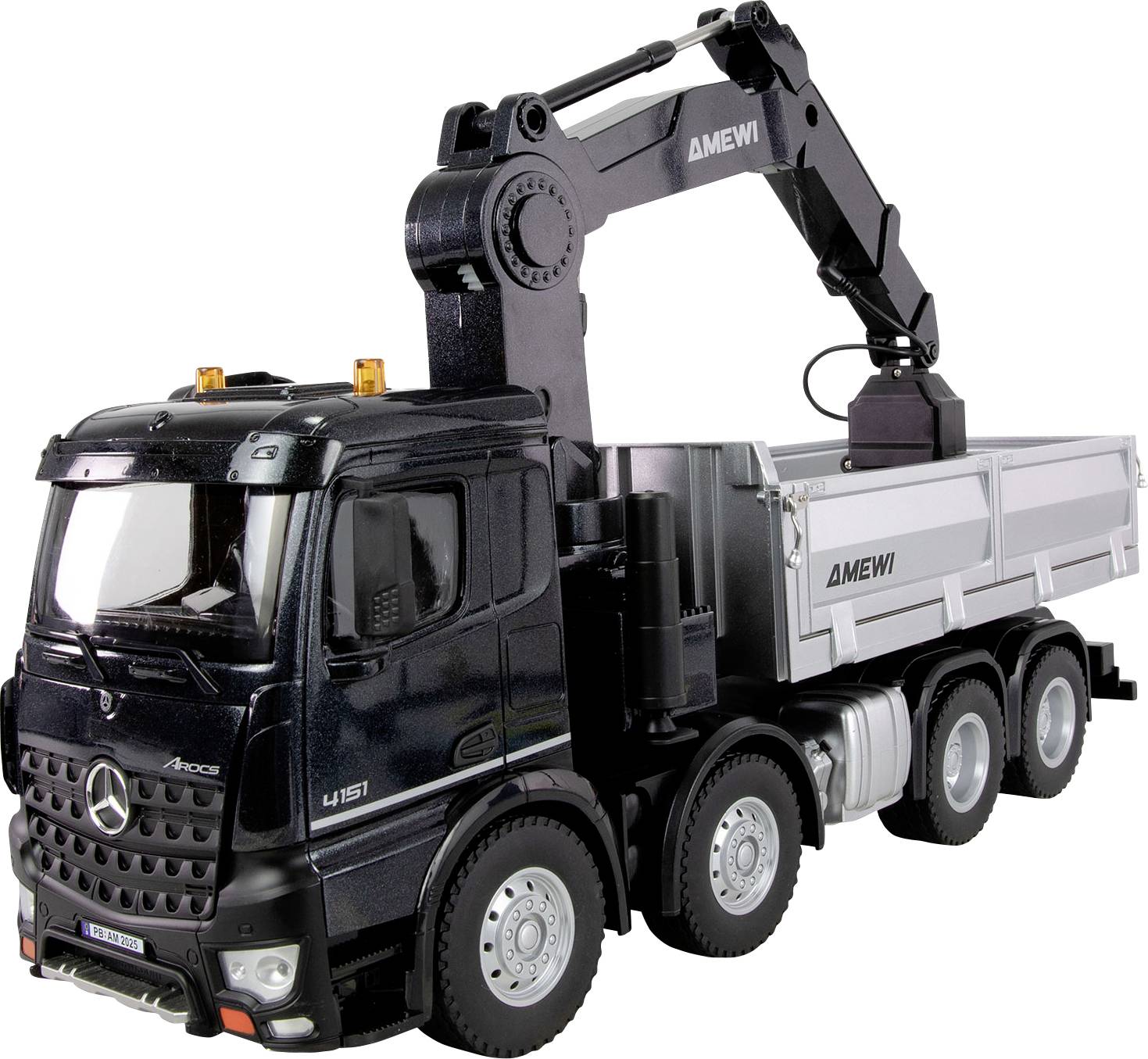'Crni igračka kamion marke MEWI s dizalicom i teretnim sandukom, sličan komunalnom vozilu, postavljen na jednostavnoj bijeloj pozadini.'