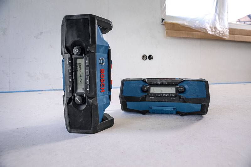 Bosch Professional GPB18V-3C radio za gradilište FM Bluetooth®, UKW funkcija Powerbank, zaštićeno protiv prskanja, multi-4