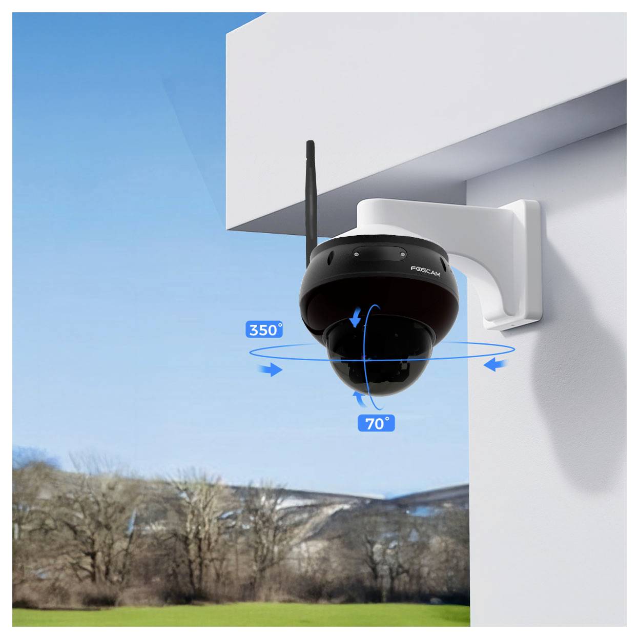 Sigurnosna kamera montirana na uglu zgrade, koja prikazuje kutove rotacije od 350 stupnjeva vodoravno i 70 stupnjeva okomito, s parkom vidljivim dolje.