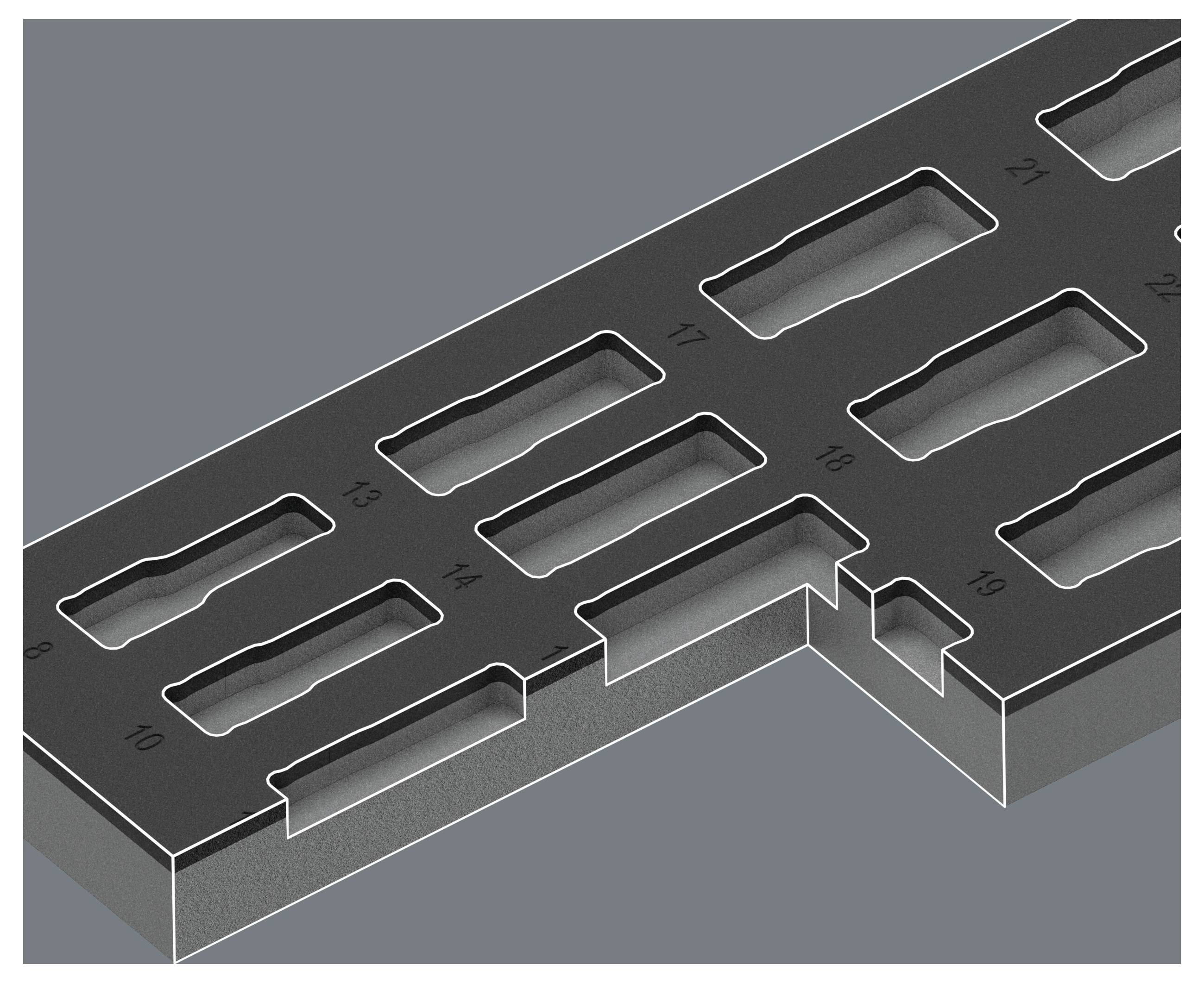 3D CAD prikaz metalne ploče s više pravokutnih utora i izreza, prikazan u izometrijskom pogledu na sivoj pozadini.