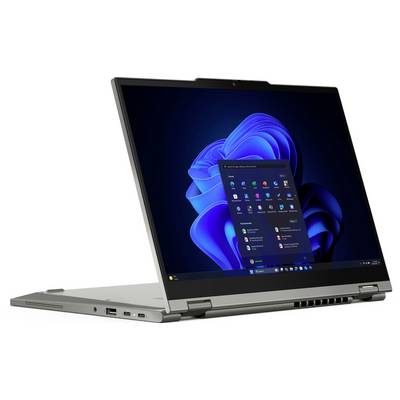 Srebrni Lenovo ThinkPad prijenosnik otvoren na bijeloj pozadini, prikazujući Windows 11 radnu površinu i Start izbornik na ekranu.