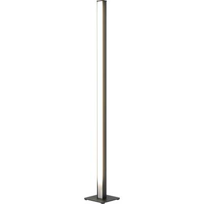 Visoka, vitka, moderna podna lampa s pravokutnim okomitim stupcem svjetla na kvadratnoj bazi, prikazana na bijeloj pozadini.