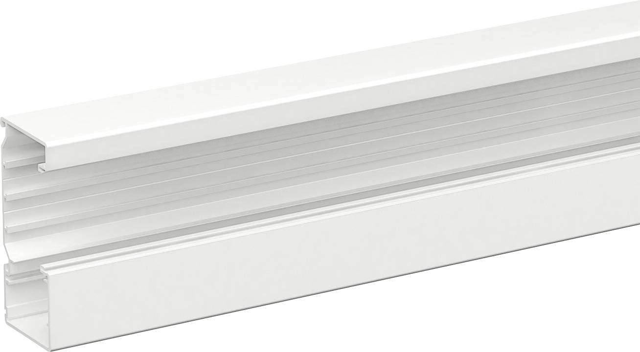 Dugi bijeli metalni LED LED kanal za osvjetljenje ili kućište za montažu prikazani u perspektivi na bijeloj pozadini.