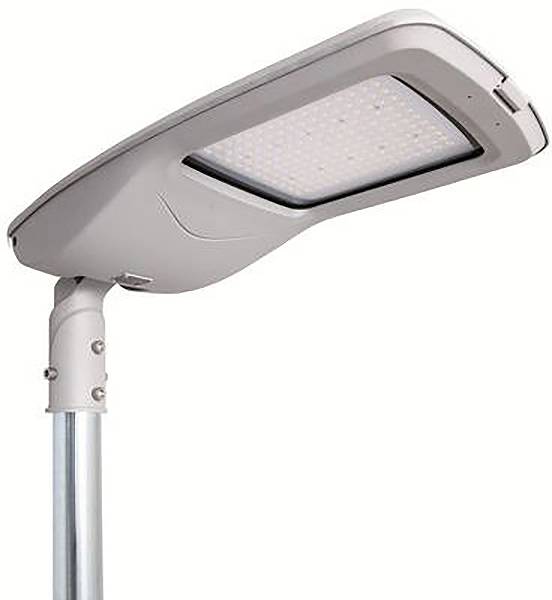 Ulična rasvjeta sa solarnom LED lampom montiranom na stupu, prikazana na neutralnoj bijeloj podlozi.