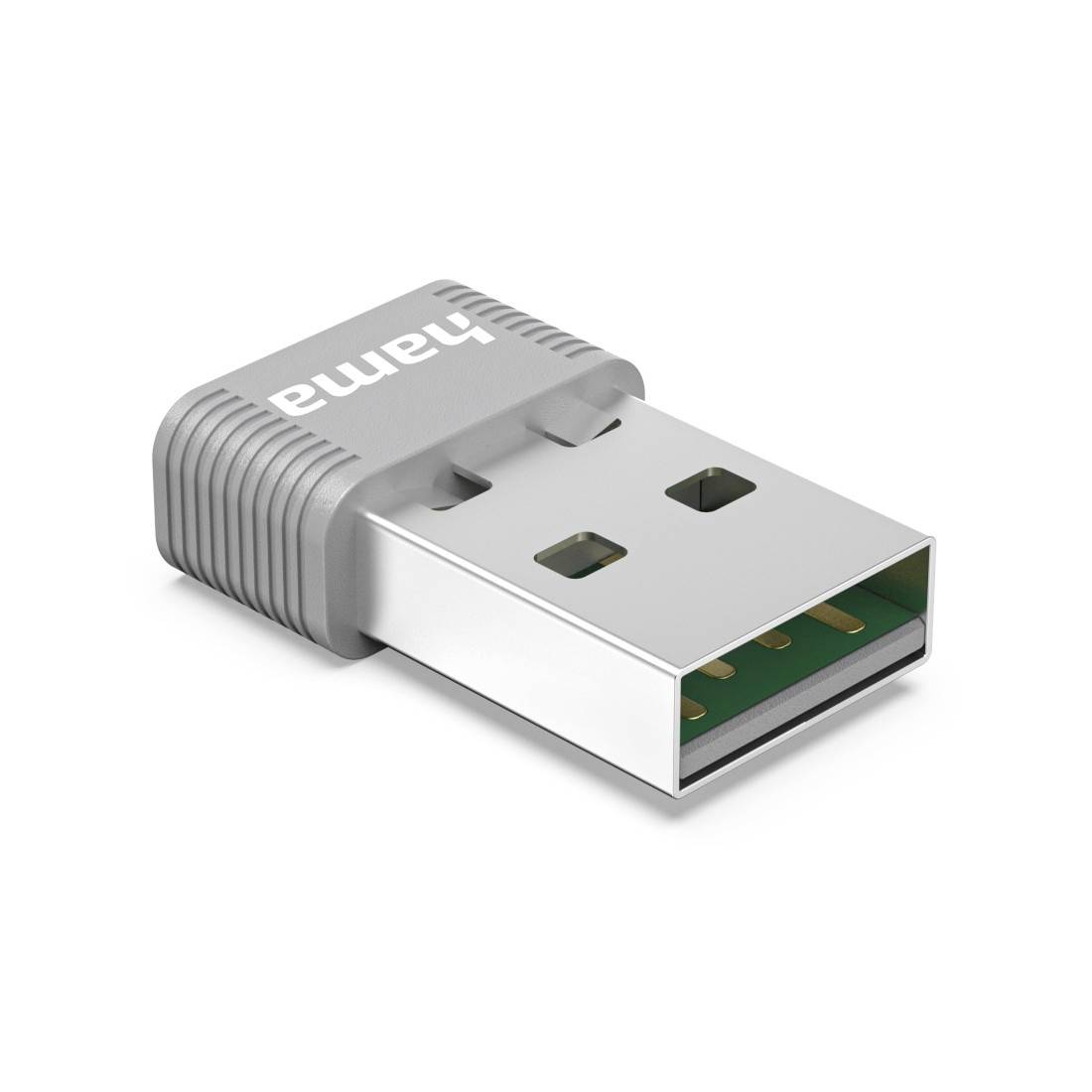 Izbliza srebrnog maloga USB adaptera sa sivom tekstuiranom kapom označenom sa 'hama' na bijeloj podlozi.
