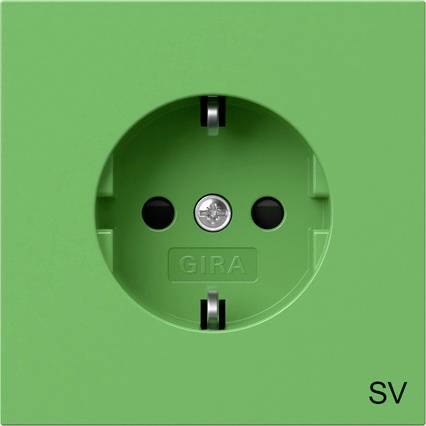 Zelena električna zidna utičnica s okruglim utičnicama europskog stila i oznakom "SV" u kutu.