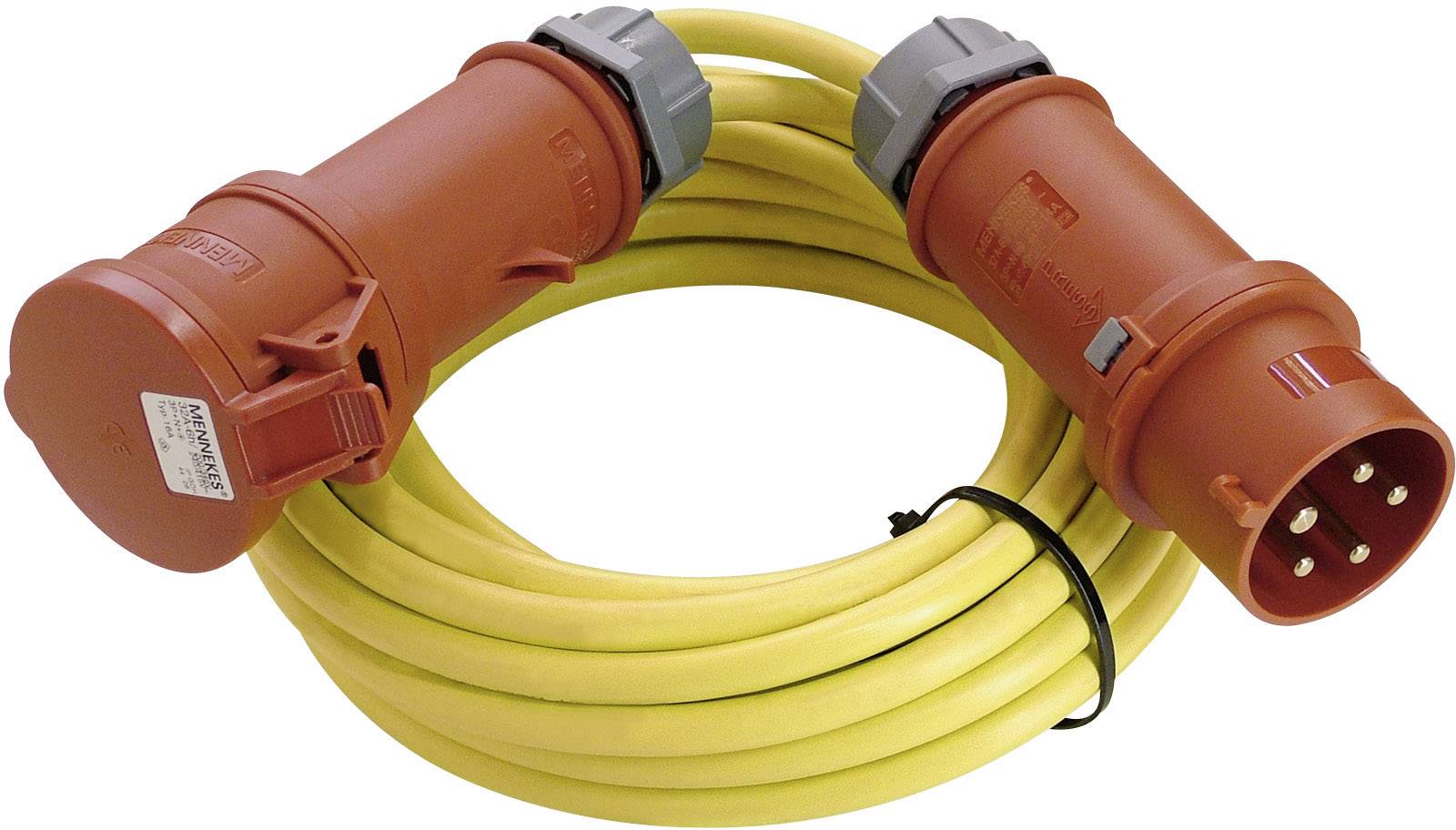 Žuti produžni kabel s crvenim industrijskim konektorima na oba kraja, pogodan za upotrebu na otvorenom.