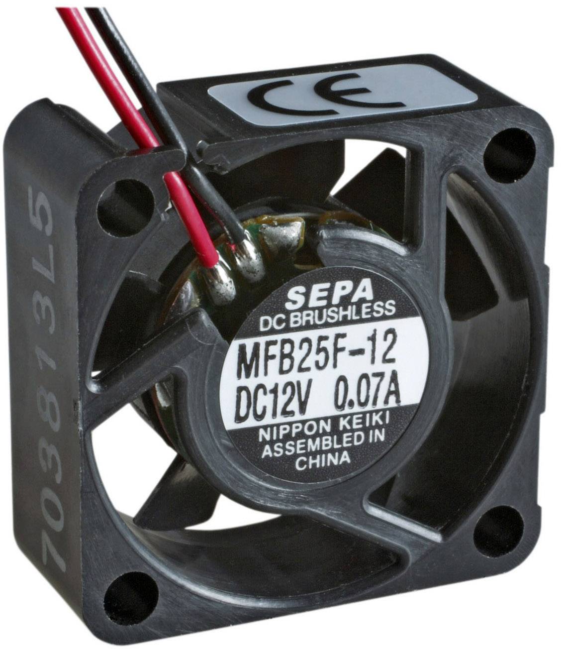 Mali, kvadratni ventilator s natpisom 'SEPA DC BRUSHLESS MFB25F-12 DC12V 0.07A NIPPON KEIKI SASTAVLJEN U KINI'.