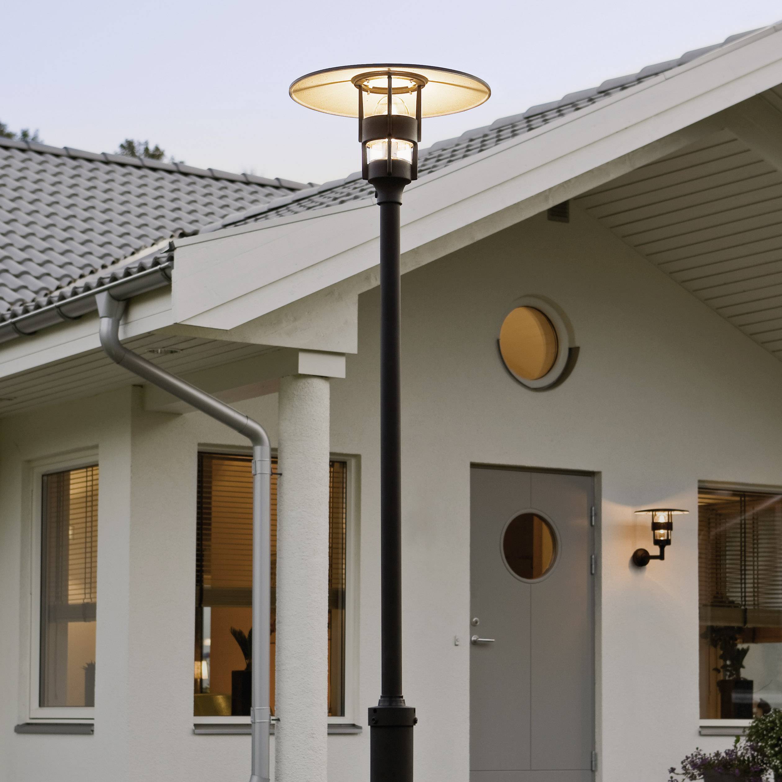 Konstsmide 524-750 Freja Staande buitenlamp Spaarlamp, LED E27 60 W Zwart