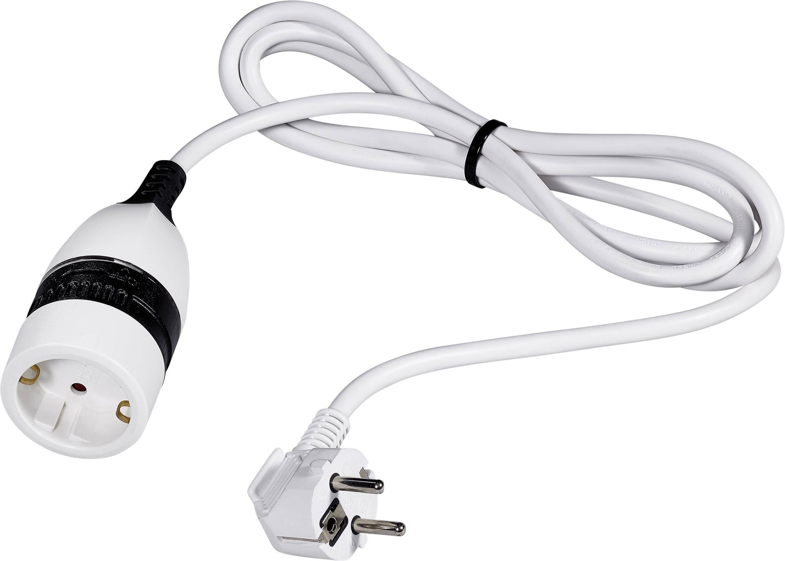 Bijeli produžni kabel sa Schuko utikačem i ženskim priključkom, pogodan za priključivanje na europske utičnice.