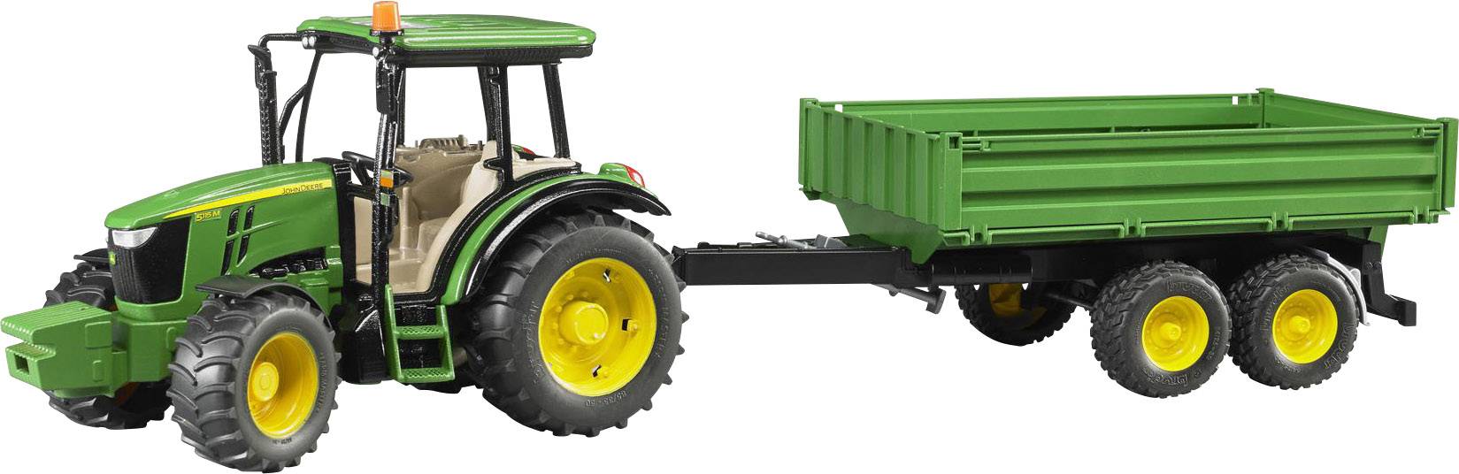 Zeleni traktor sa žutim kotačima vuče zelenu prikolicu. Traktor ima kabinu, a prikolica ima tri osovine.