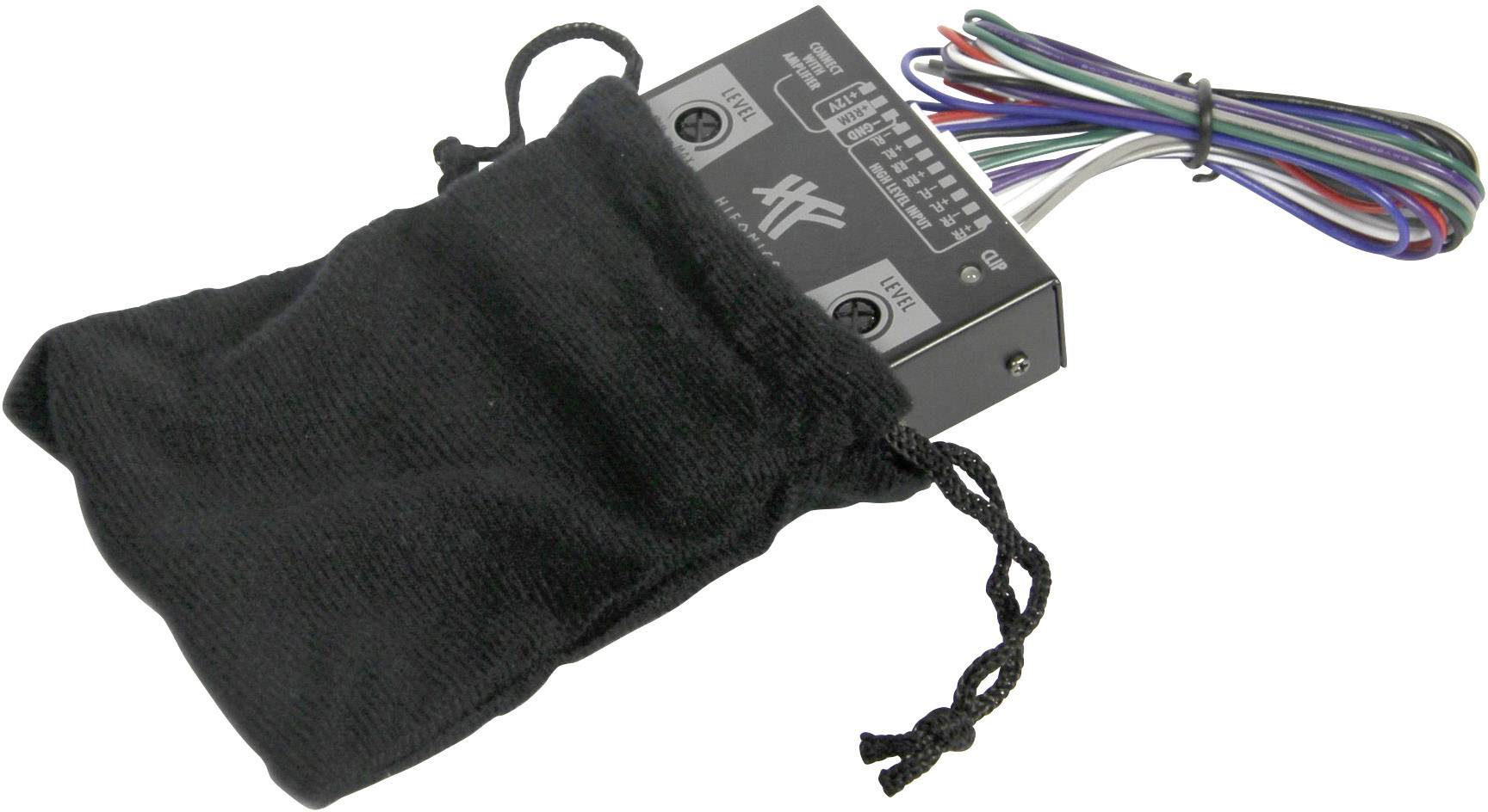 Elektronička naprava s više kabela u crnoj tekstilnoj torbi.