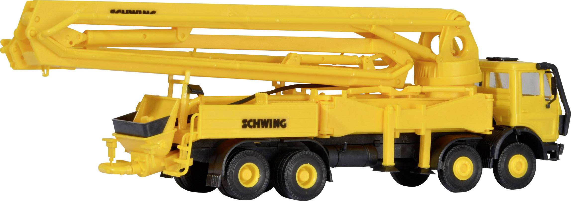 Žuti model kamiona s betonskom pumpom i crnim šassijem. Vidljiv tekst 'SCHWING' i 'BAUMASCHINEN BAU'.