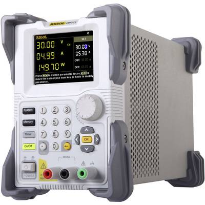 Bijeli, sivi i žuti digitalni laboratorijski naponski uređaj s zaslonom prikazuje vrijednosti 30V, 4,99A. Tipke i priključci nalaze se na prednjoj strani.