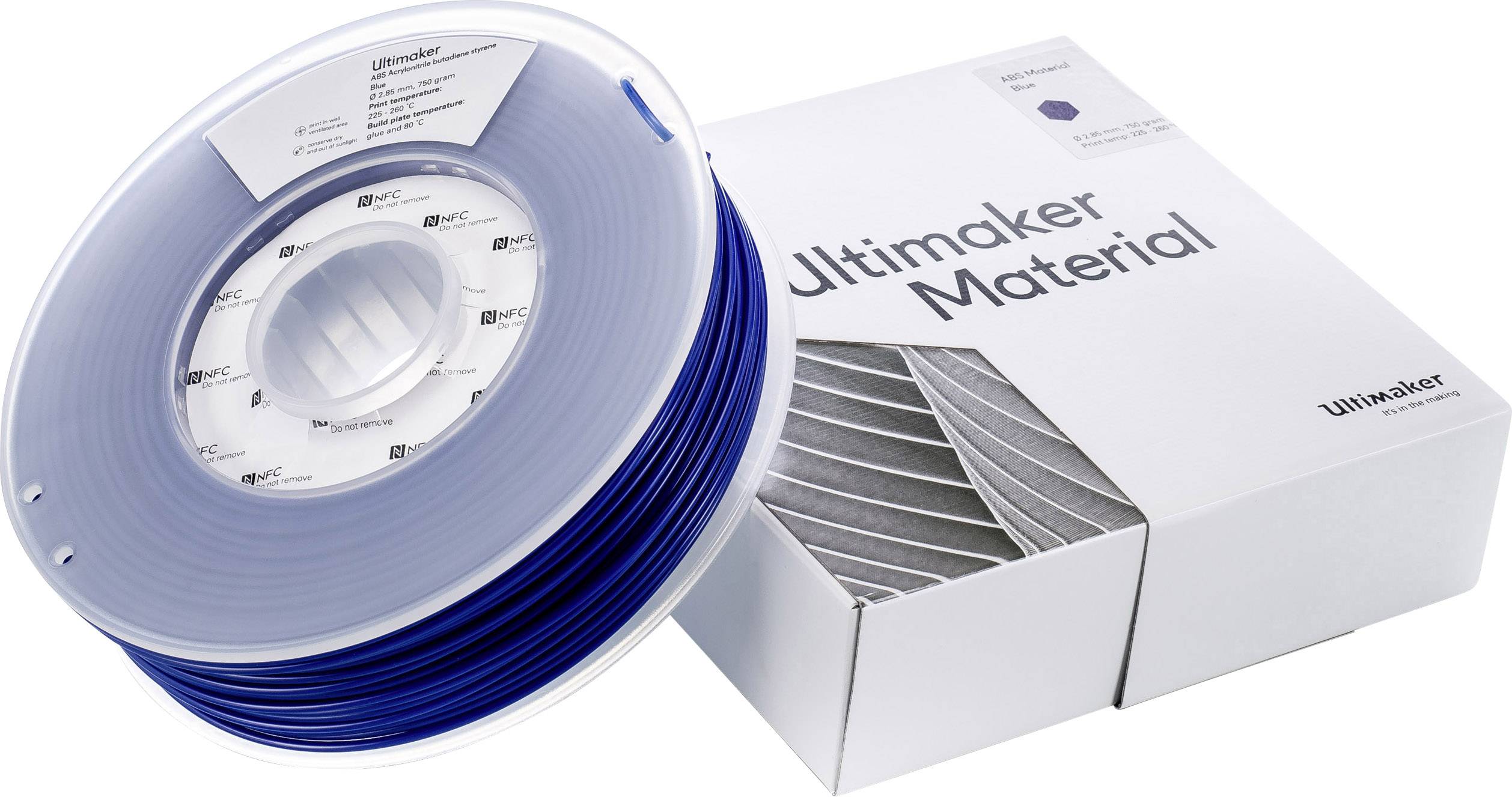 Plava kaluž filamenta pored pakiranja na kojem piše 'Ultimaker Material'.