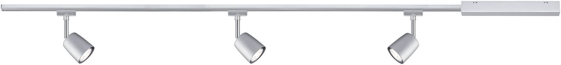 Tri srebrna LED-reflektora na metalnoj šini, ravnomjerno raspoređena, pogodna za ciljano osvjetljenje.