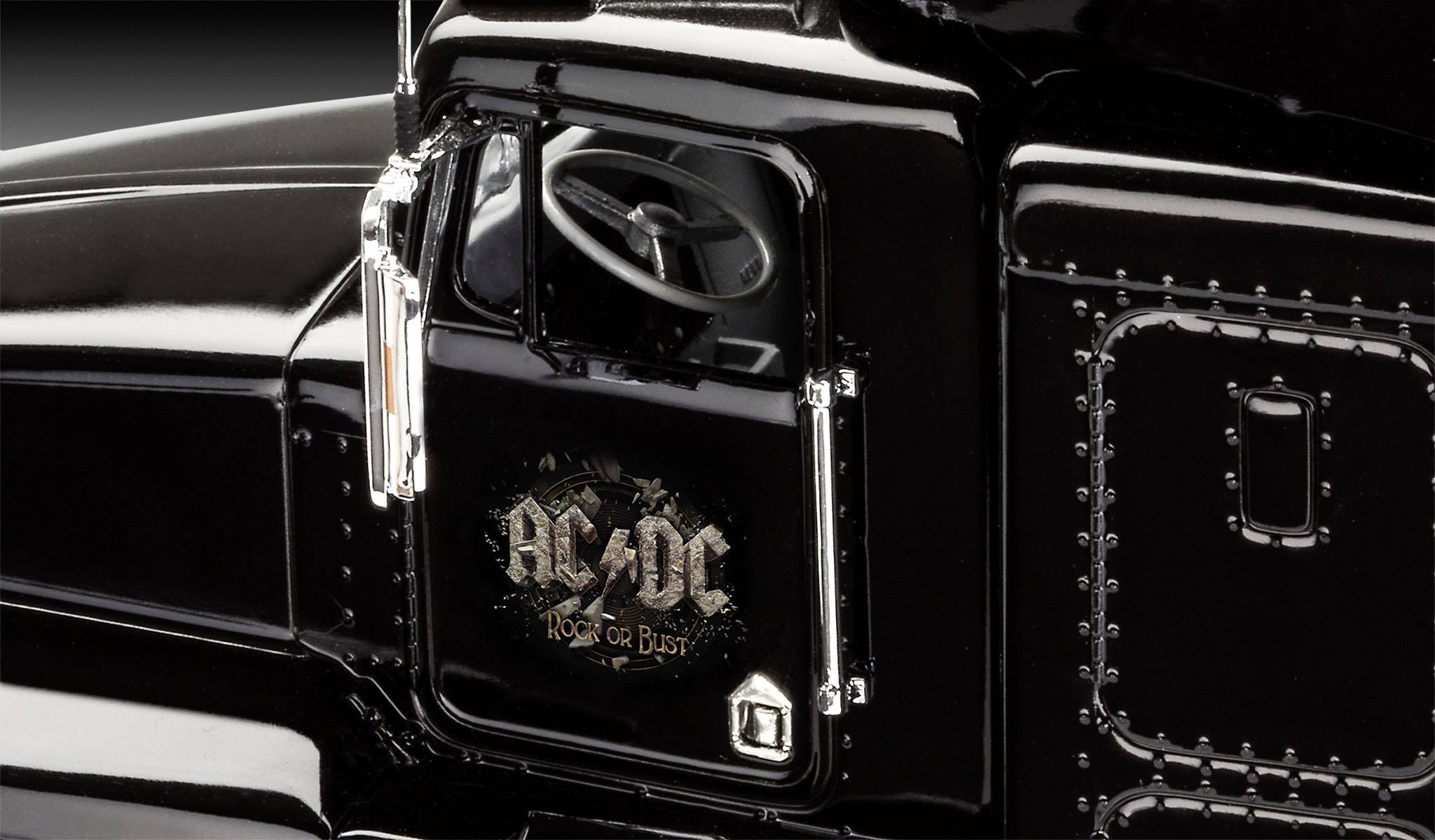 Revell 07453 "AC/DC" Tour Truck model automobila za sastavljanje 1:32-8