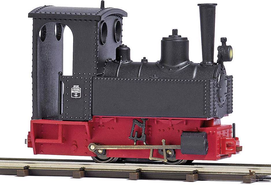 Model male crne i crvene parne lokomotive na tračnicama, s karakterističnim dimnjkom i vidljivim detaljima.