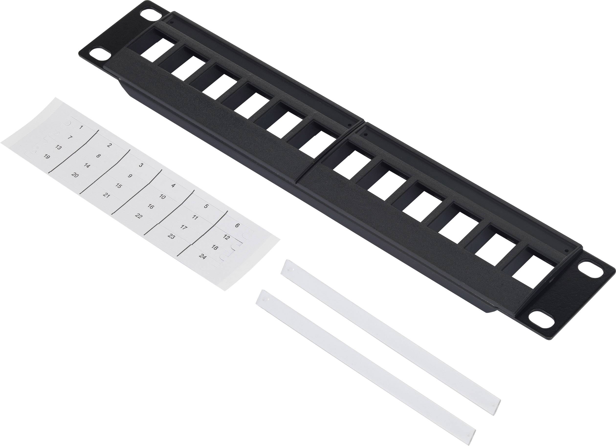 Crni patch panel s jedanaest porta i dva kabelska vezača. Na naljepnici se nalaze brojevi i slova za identifikaciju.