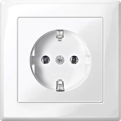 Bijeli europski utičnica u zidnoj ploči, pogodan za dvopolne električne utikače.