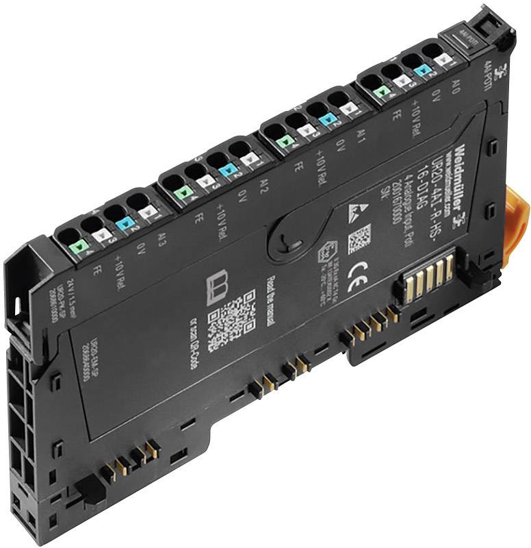 Industrijski elektronički modul s više priključaka i natpisima između ostaloga i na engleskom jeziku, narančasta sigurnosna lokacija lijevo.