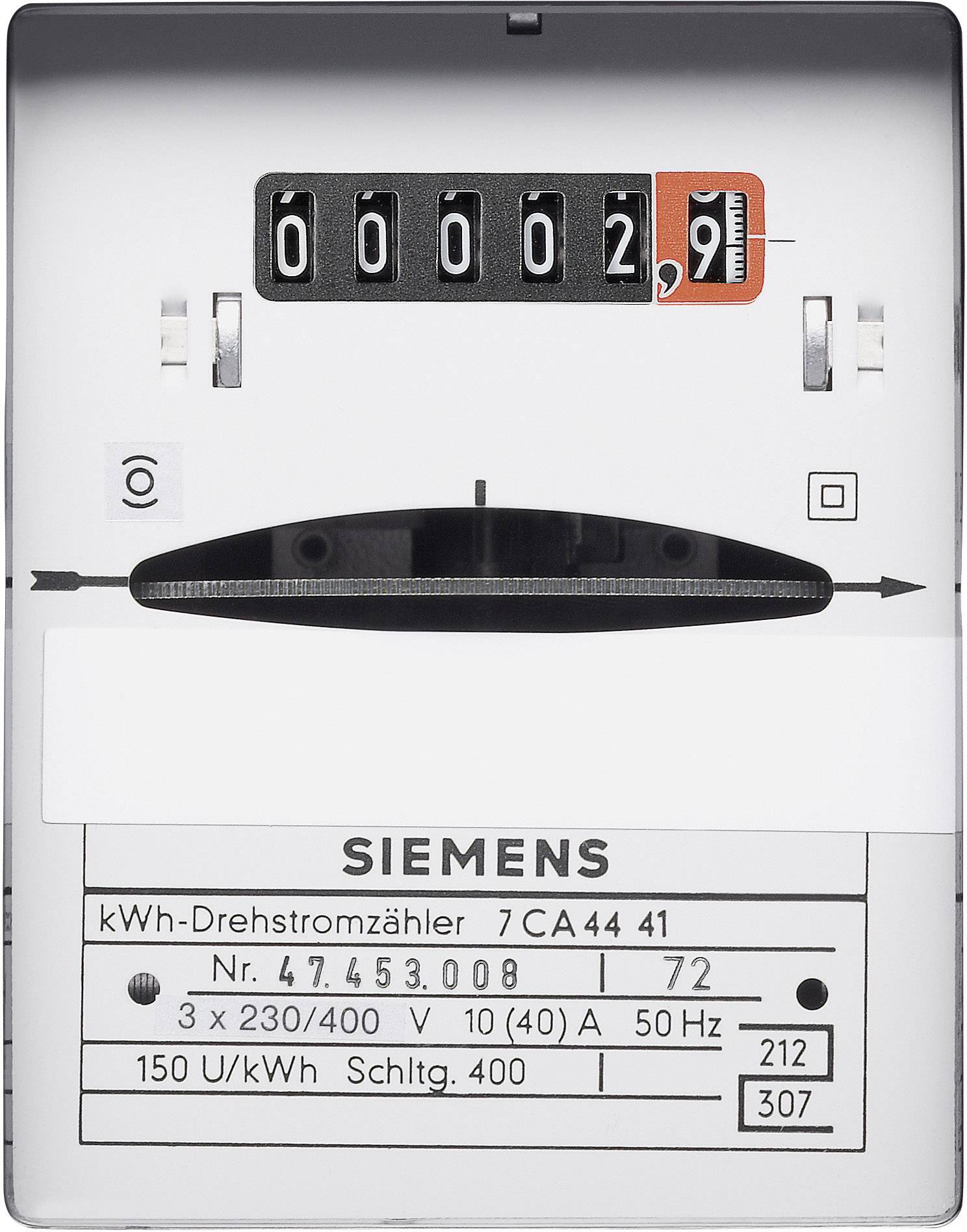 'Stari električni brojač s mehaničkim brojilom, pokazivač na 9 kWh. Informacije proizvođača i specifikacije vidljive su dolje.'