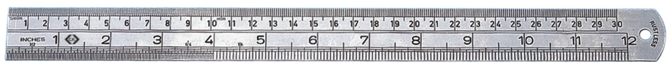 Metalni ravnalo s centimetarskim i milimetarskim oznakama od 1 do 30 cm, te oznakama u inčima do 12 inča.
