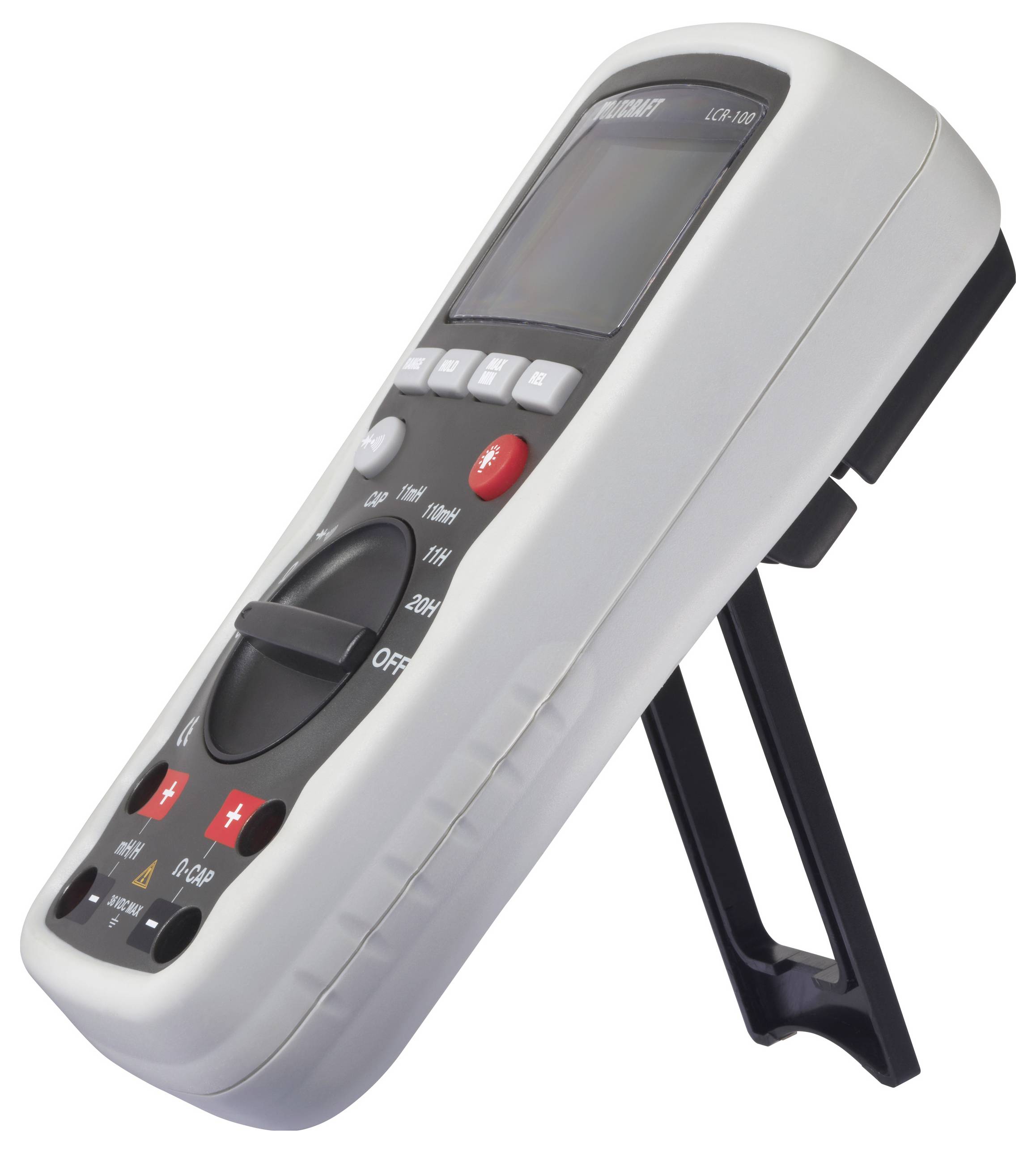 Egy fehér házú, fekete kijelzős és piros gombos digitális multiméter oldalnézetben, fekete talpazaton.