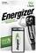 Egy 9V-os Energizer-elem csomagolása. "Energizer ReCharge Power Plus" felirattal ellátva. 7% újrahasznosított elemet tartalmaz. Előtöltött.