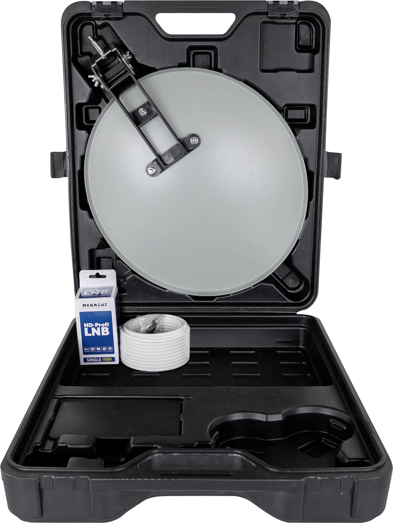 Hordozható műholdas antenna fekete táskában, koaxiális kábellel és LNB-vel, amelyet mozgás közbeni műholdas jelfogásra használnak.