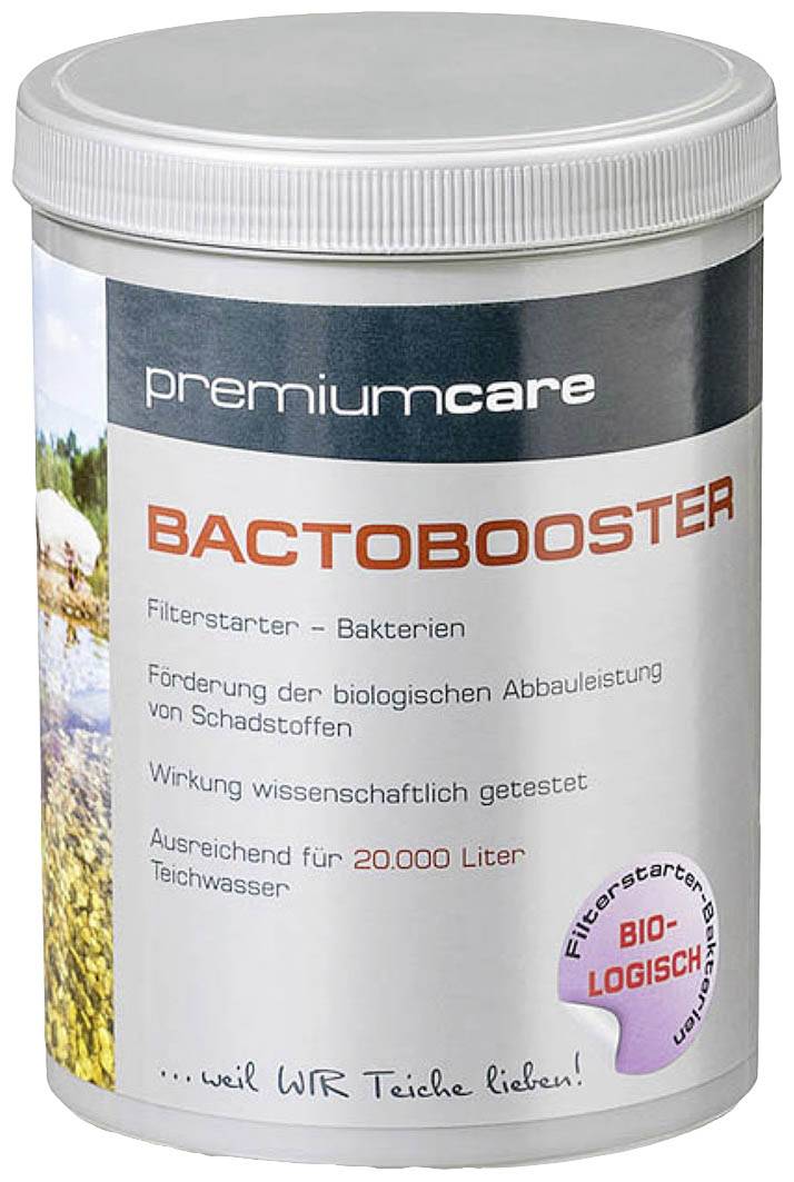 Egy tóvíz szűrőindító adagja 'BACTOBOOSTER' felirattal. Elősegíti a biológiai szennyezőanyag-lebontást 20.000 liter vízhez.