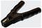 Fekete akkumulátor csipesz szigetelelt fogantyúkkal, akkumulátor kapcsok csatlakoztatásához használt.