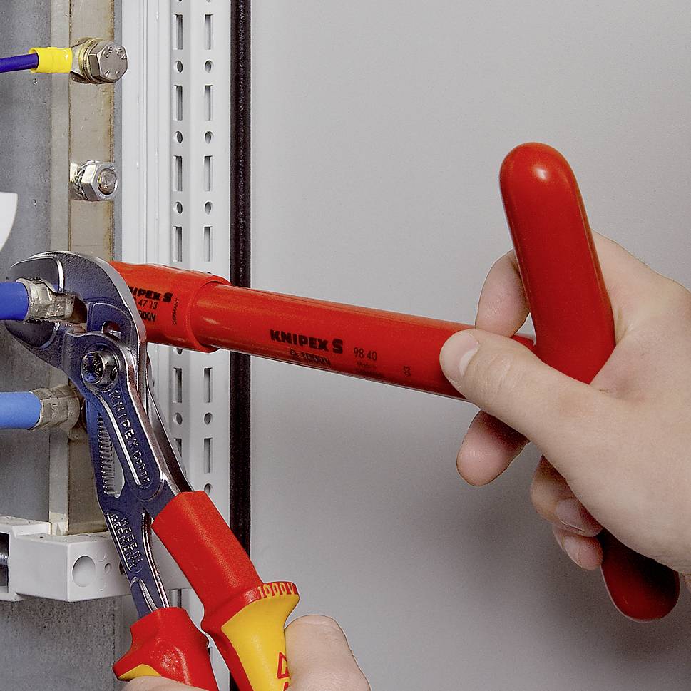 Knipex Cobra VDE Hightech vízpumpafogó 250 mm, karcsú, befogás: Ø 50 mm (2&quot ) 87 26 250